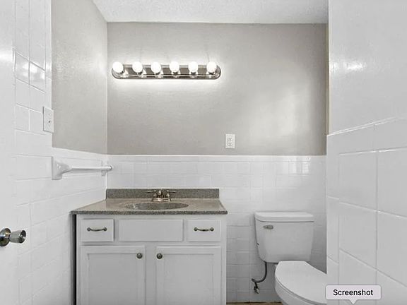 3rd image of 1401 Casa Verde Dr