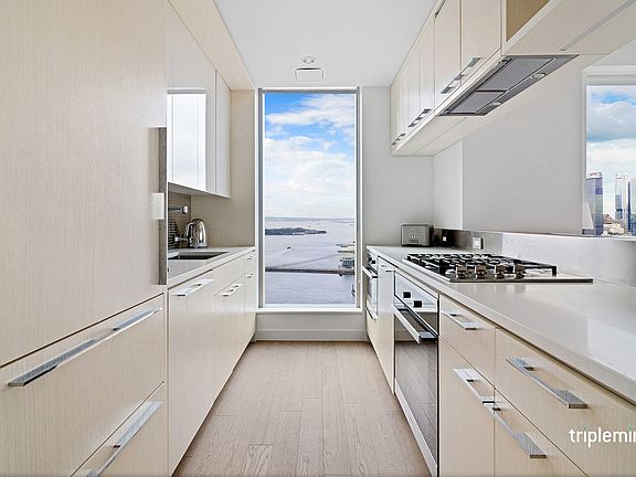 5th image of 252 South St #46L