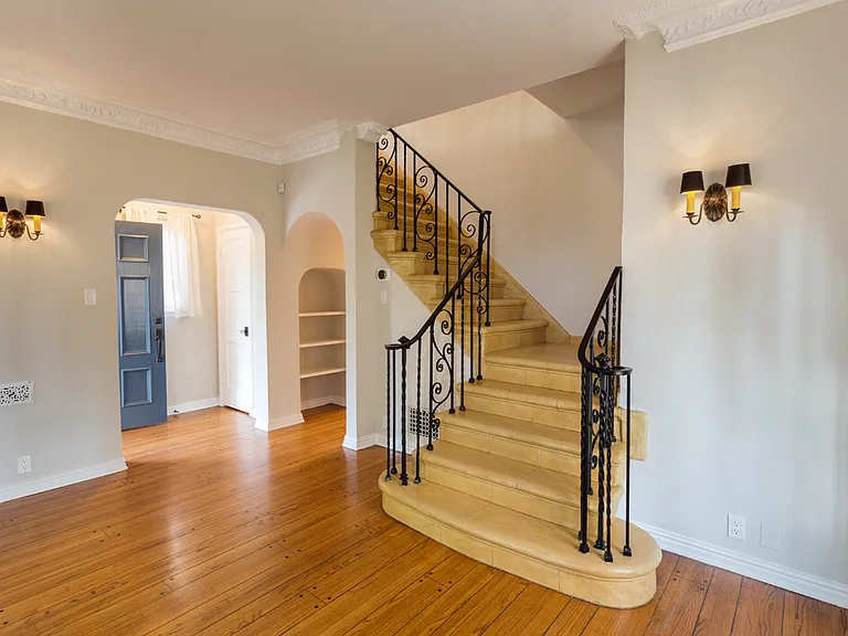 1930 N Rodney Dr #1934 — Photo 13
