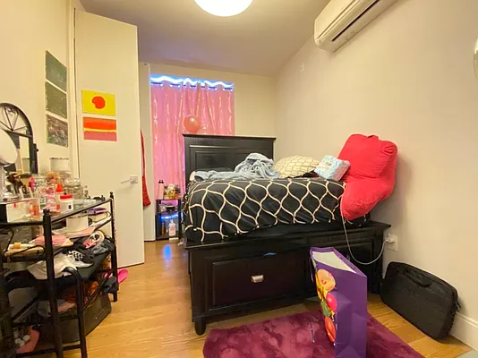 Rented by MySpaceNYC | media 8