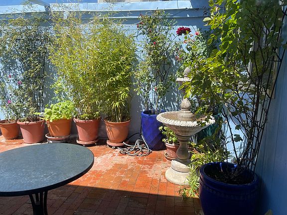 Private courtyard