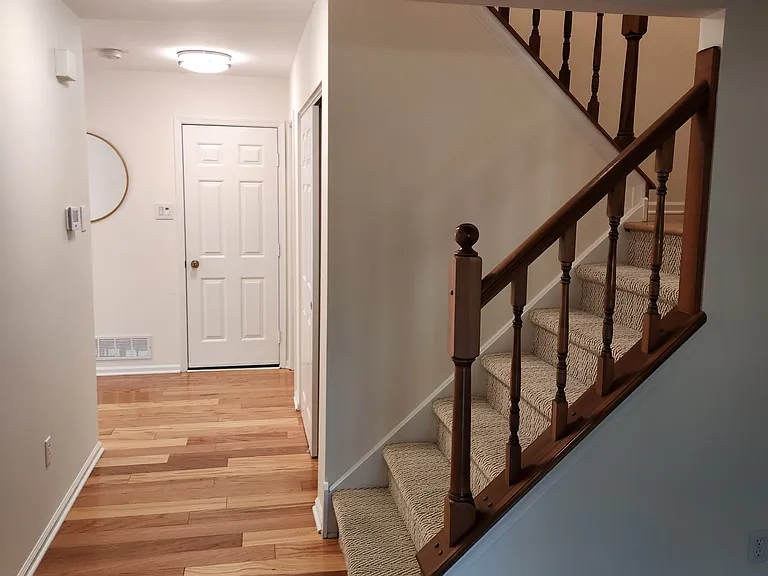 37 Nathan Ct — Photo 9