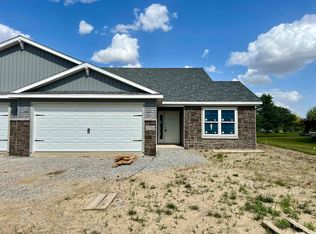 2354 Serenity Ct, Auburn, IN