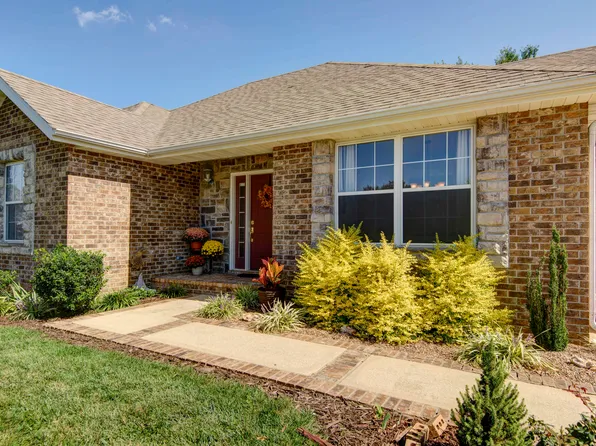 950 Bradford Court, Marshfield, MO 65706