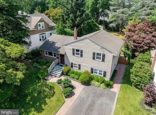 208 9th Ave, Haddon Heights, NJ 08035