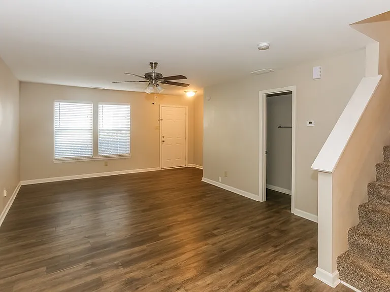 7345 Mitzi Deborah Ln — Photo 5