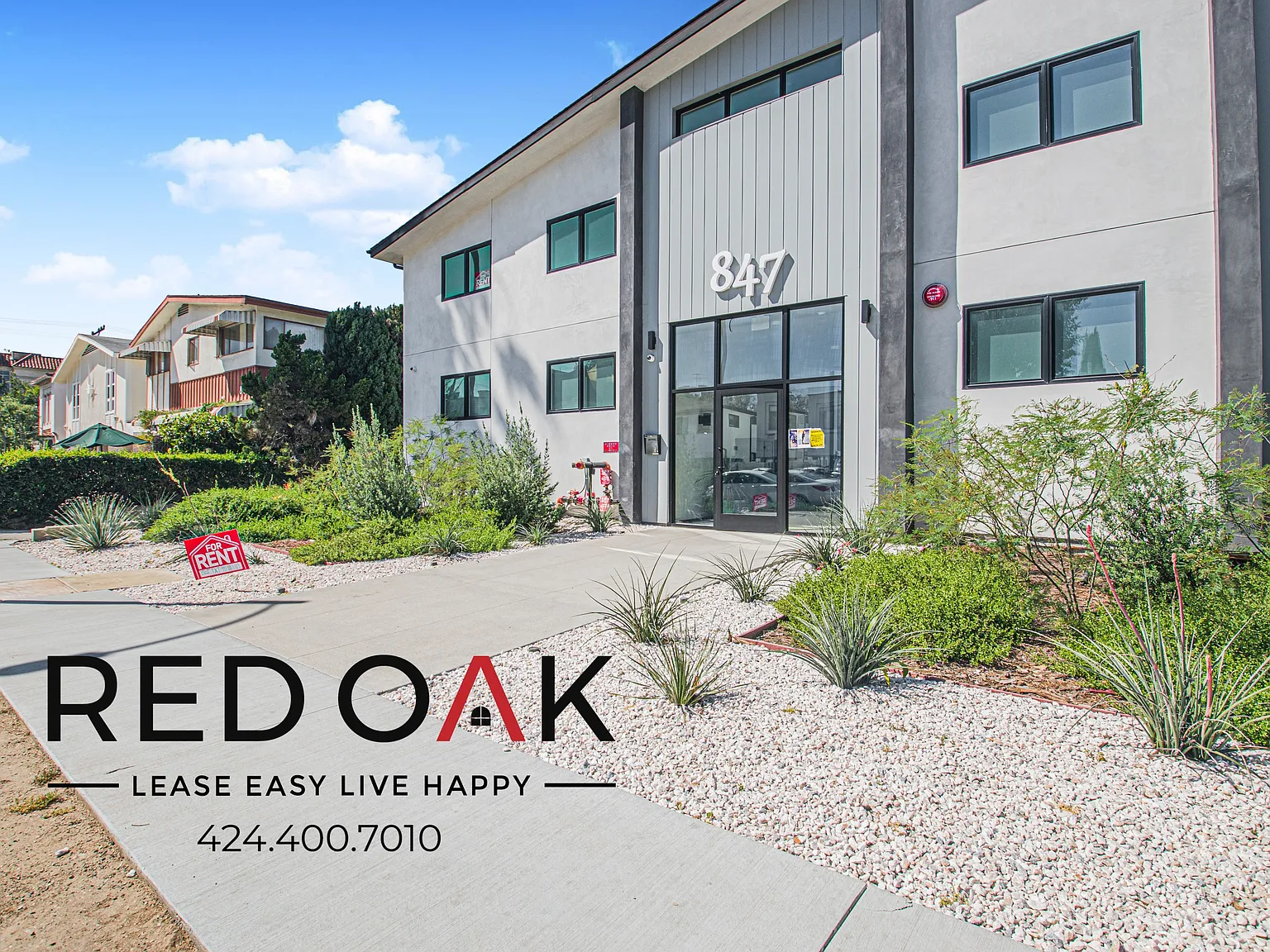 ~1 Month Free~ Gorgeous Two Bedroom With Recessed Lighting, In-Unit W/D And Included Parking ~ Ne... — Photo 3