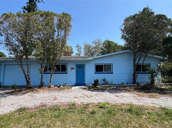 3700 Whiting Dr SE, Saint Petersburg, FL 33705