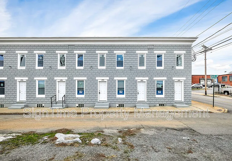 115 W Church St — Photo 14