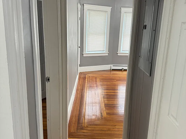 86 Owen Ave #2 — Photo 5