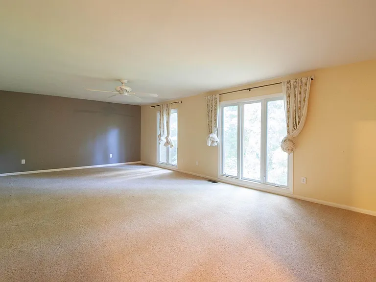 3503 Redwood Ct — Photo 52