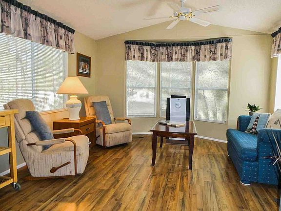 2nd image of 6886 Forest Ave #13