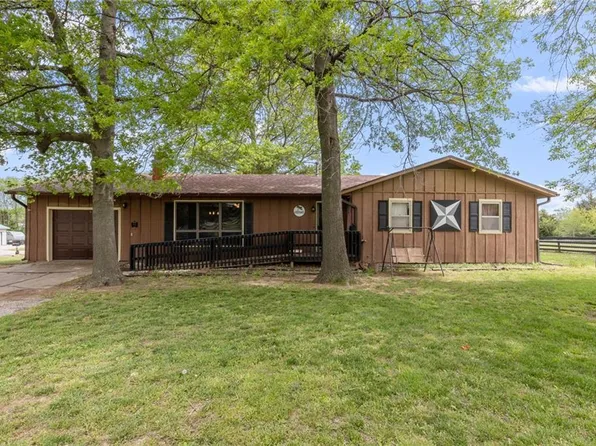 602 S Kalida St, Yates Center, KS 66783