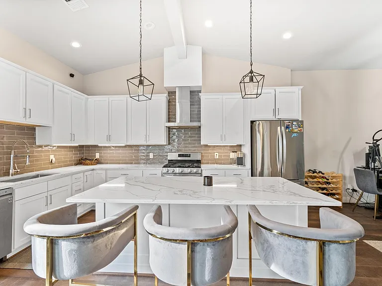 823 Mansfield St #H — Photo 4