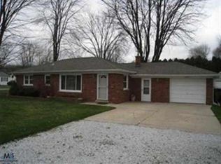 52891 James Dr, New Baltimore, MI 48047
