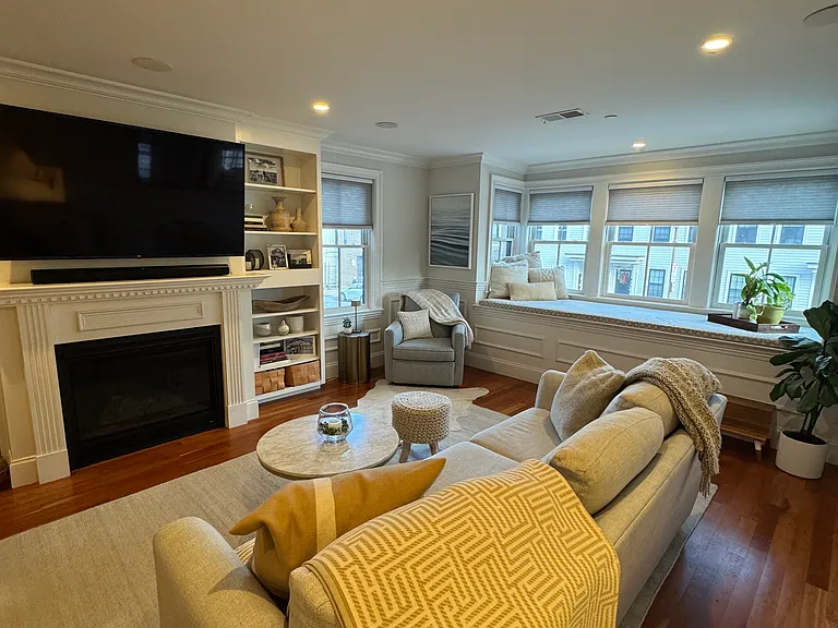 49 L St #2 — Photo 3