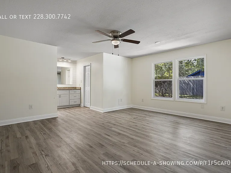 122 Carroll Ave — Photo 23