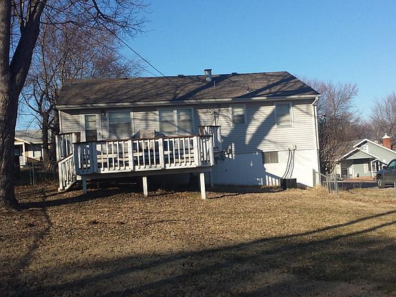 2nd image of 3516 Sacramento St