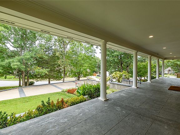 4th image of 2935 N Williamsburg Ln