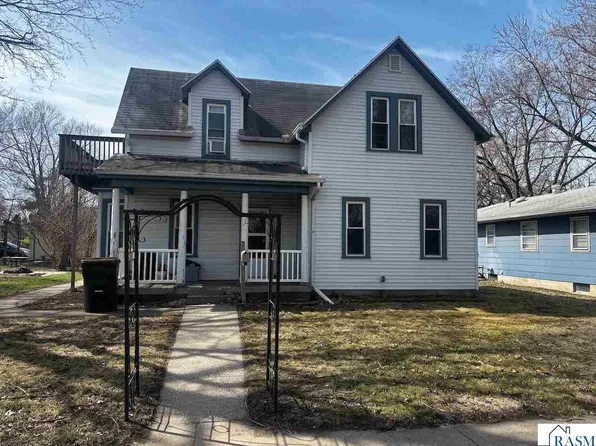 224 Jefferson Ave, Saint Peter, MN 56082