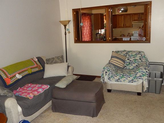 4th image of 701 N 60th St