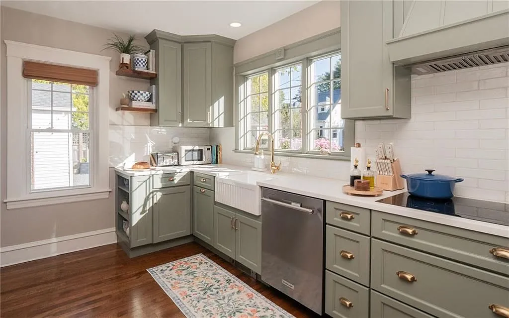 2 bed, 1.0 bath, 988 sqft, $4,800 — Photo 4