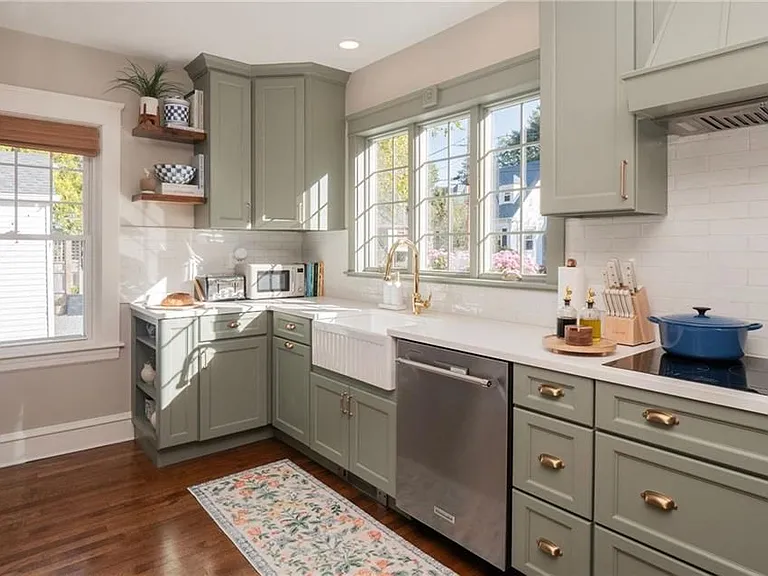 26 Vernon Ave — Photo 4