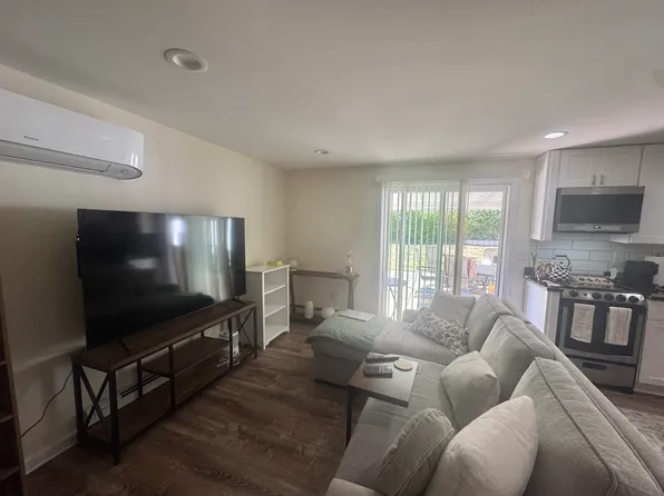 (undisclosed Address), East Northport, NY 11731
