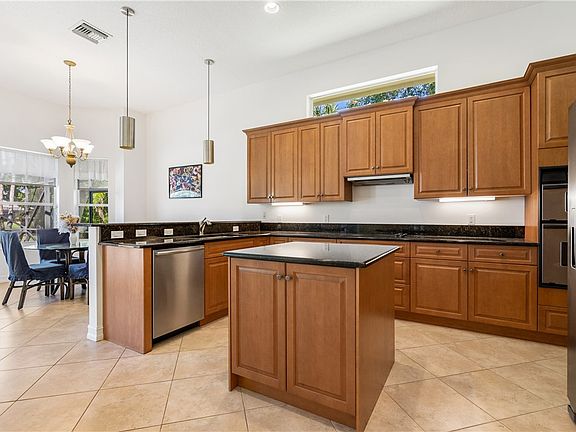5th image of 1216 River Reach Dr
