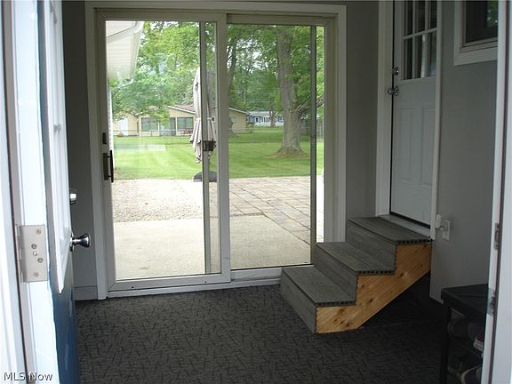 3rd image of 1453 Harvard Dr