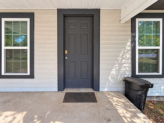 2nd image of 501 Eureka St