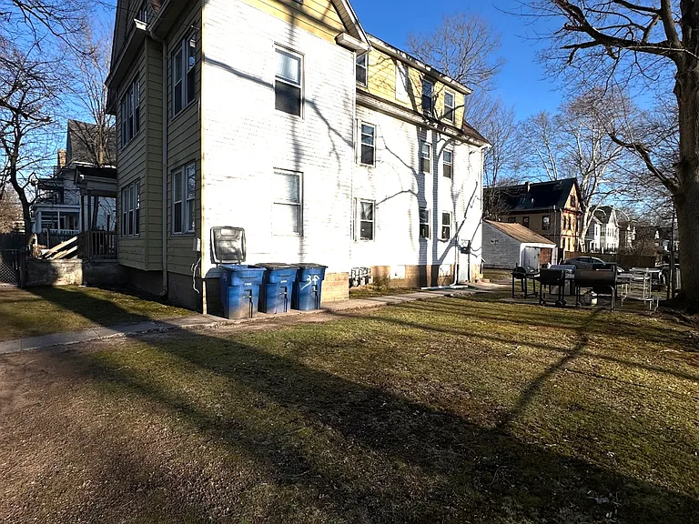 40 Harding Pl #B — Photo 23