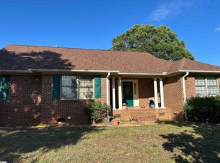 112 Arnold Rd, Pelzer, SC 29669