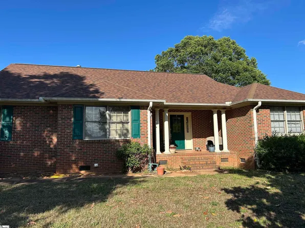 112 Arnold Rd, Pelzer, SC 29669