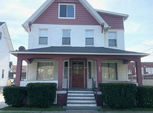 1422 W 114th St, Cleveland, OH 44102