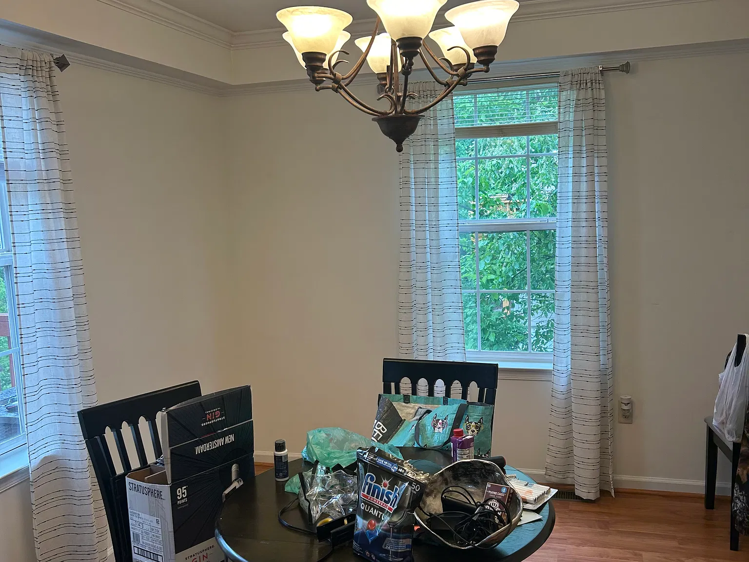3 bed, 2.5 bath, 1850 sqft, $2,850 — Photo 3