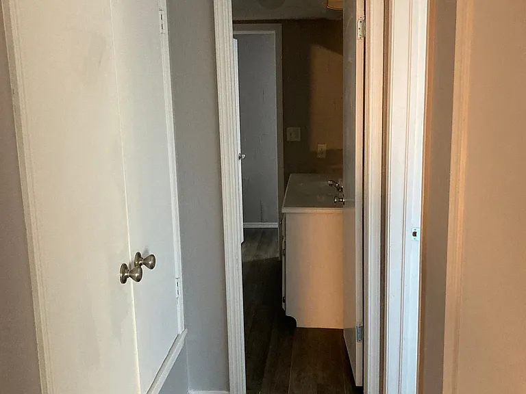 1427 Northglen St — Photo 31
