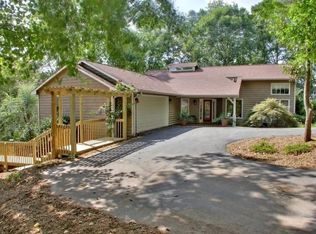 302 Reed Creek Heights Trl, Hartwell, GA 30643