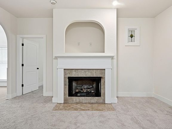 5th image of 2025 Highview Way