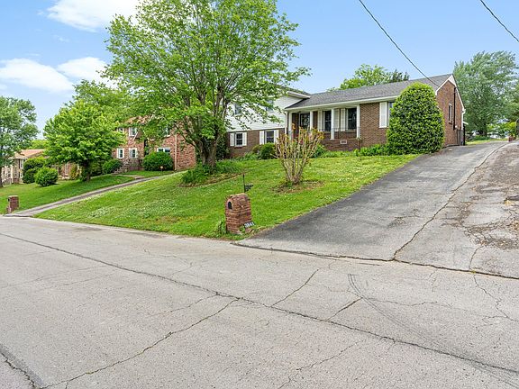 2nd image of 3841 Dubois Dr