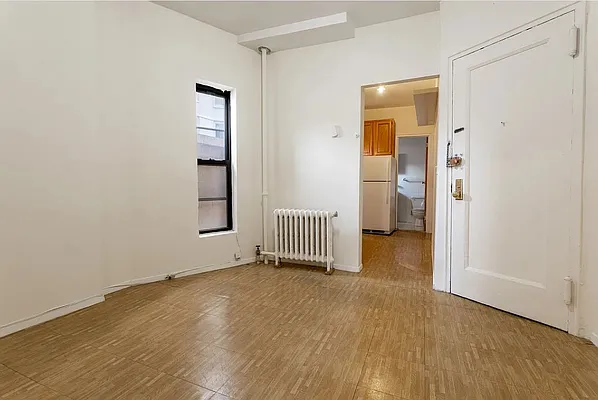 Rented by Bond New York | media 9