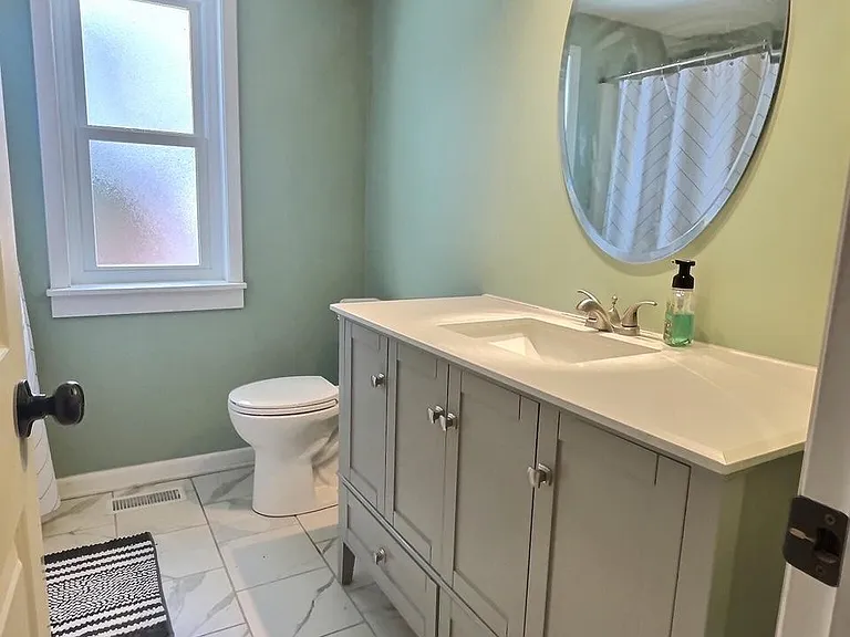 437 New Castle St — Photo 15