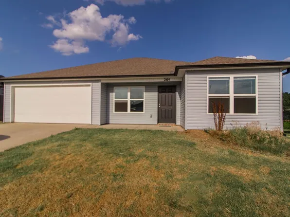 264 N Worley St, Huntsville, AR 72740