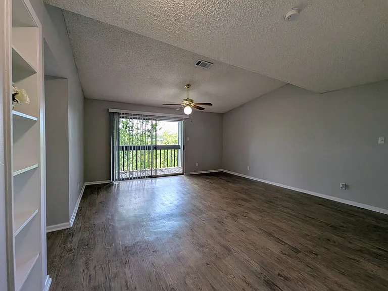 Grove at Northwest Hills — Photo 181
