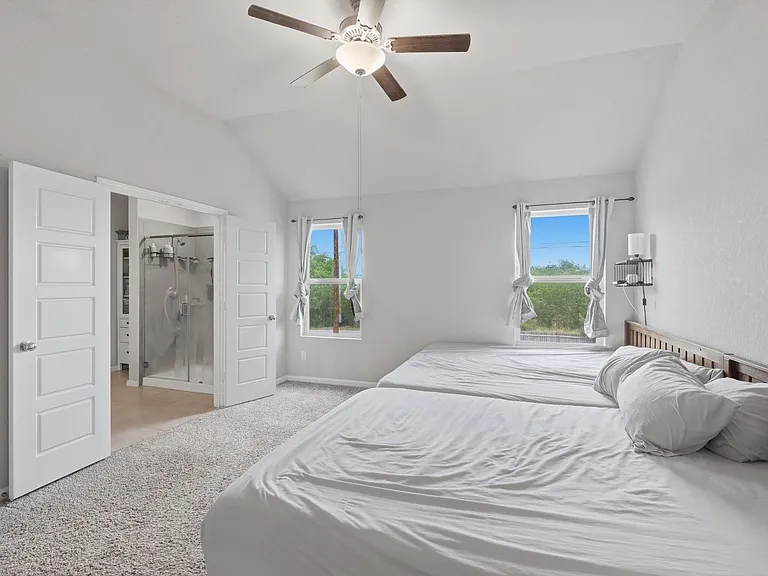 7102 Emerald Valley — Photo 18