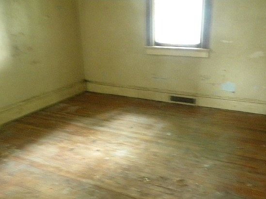3rd image of 578 N West Blvd