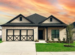 543 Oak Creek Dr, Lavon, TX 75166