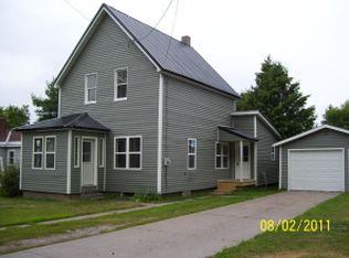 1802 Chestnut St, Sault Sainte Marie, MI 49783