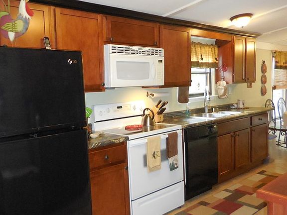 2nd image of 191 Mallard Ln