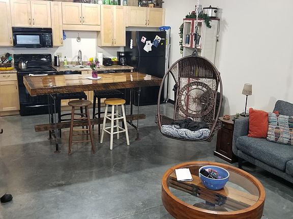 5th image of 585 S Upper St APT 120